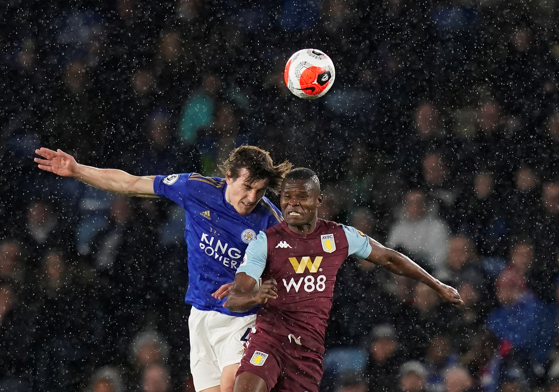 场高强度的 场高强度的